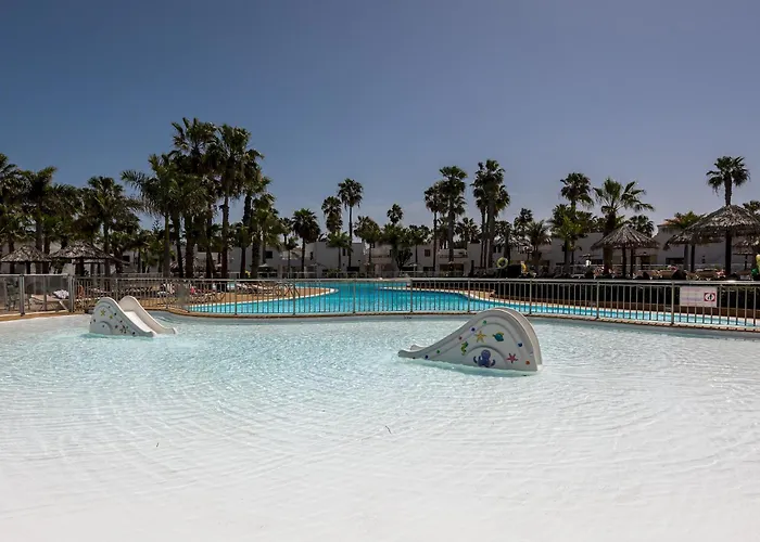 Home2book With Pool Near Beaches In Apartment *