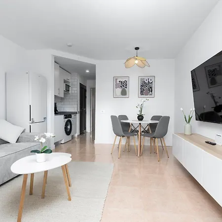 Home2book With Pool Near Beaches In Διαμέρισμα
