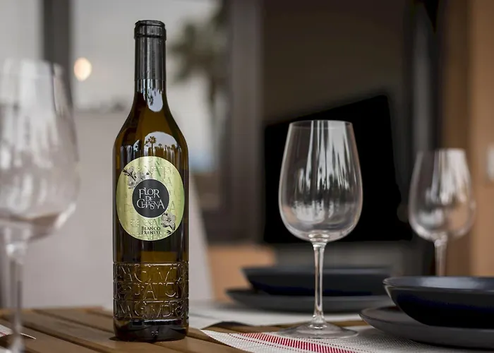 Home2book With Pool Near Beaches In *