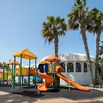 Home2book With Pool Near Beaches In Lejlighed